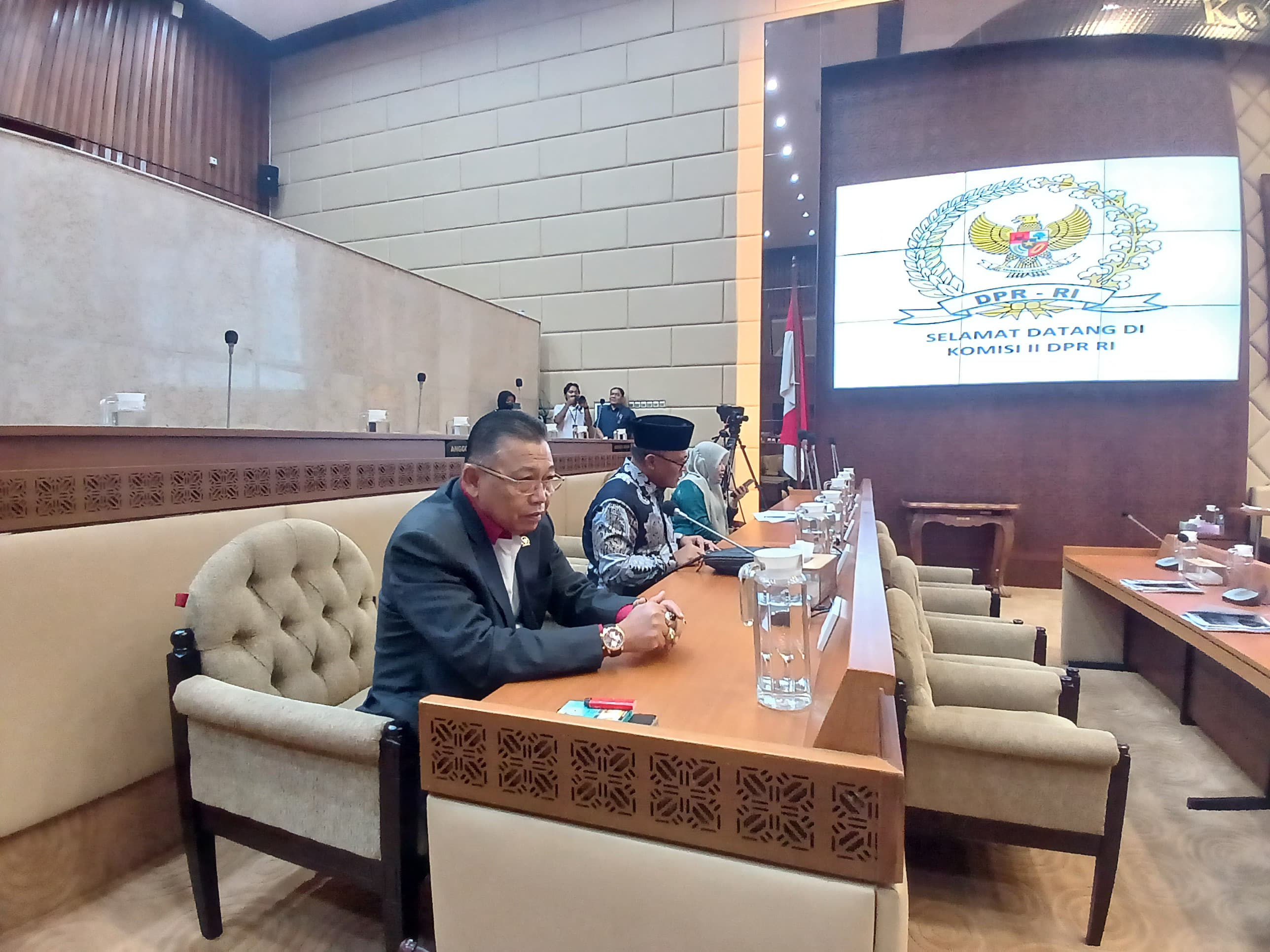 Komisi II DPR RI Rapat Kerja dan Rapat Dengar Pendapat (RDP) dengan Menpan RB, BKN, dan KASN